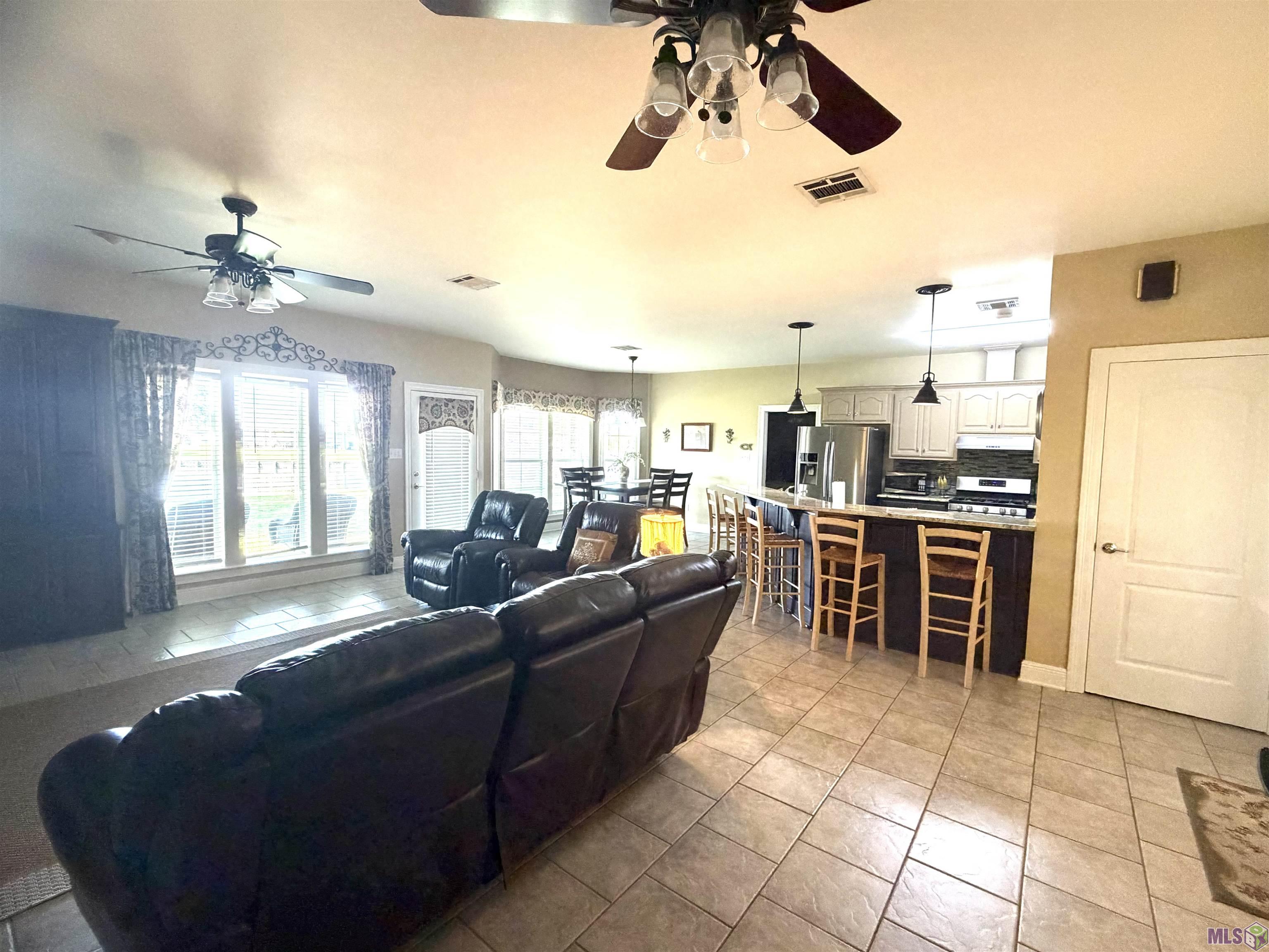 147 West 40th Street Cut Off, LA 70345 - Photo 11 of 42