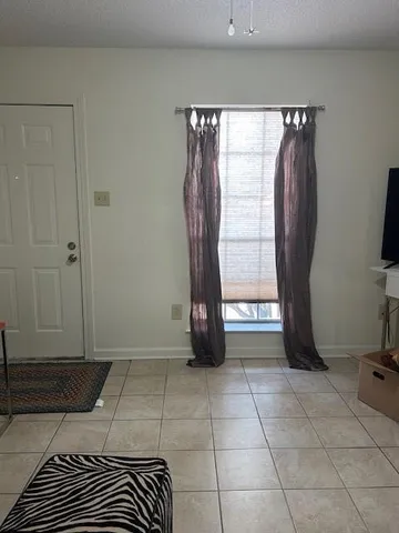 $1,200 | 4301 Florida Avenue, Unit E, Kenner, LA 70065