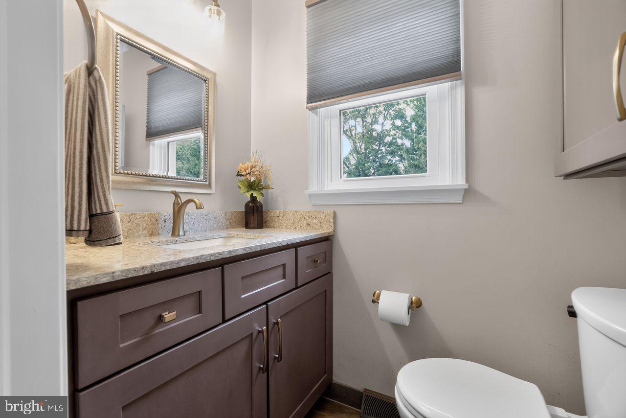 81 Post Road Churchville, PA 18966 - Photo 19 of 47 Power Room