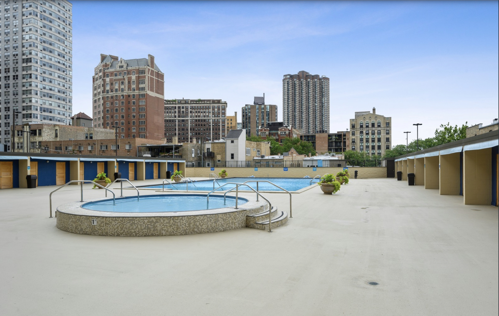 655 West Irving Park Road, Unit 1006 Chicago, IL 60613 - Photo 19 of 22 a building view with outdoor space