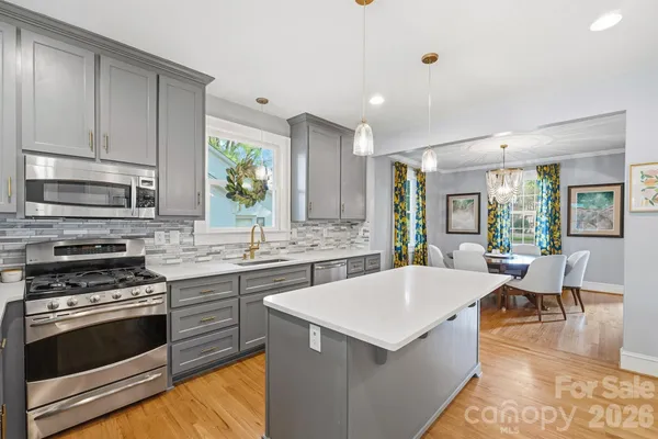 $749,900 | 551 7th Street Northwest, Hickory, NC 28601