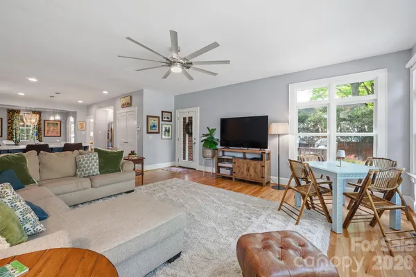 $749,900 | 551 7th Street Northwest, Hickory, NC 28601