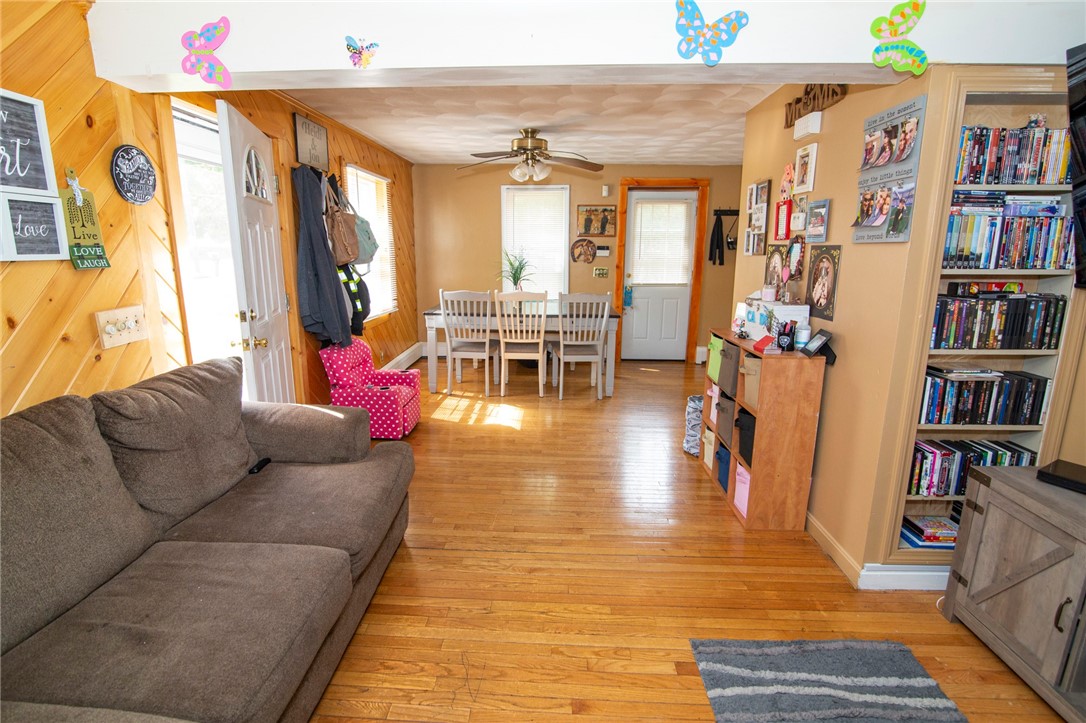 369 Chopmist Hill Road Glocester, RI 02814 - Photo 11 of 19