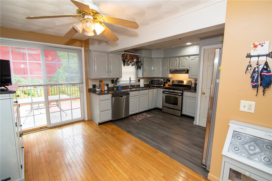 369 Chopmist Hill Road Glocester, RI 02814 - Photo 6 of 19