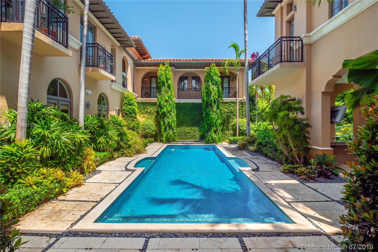 441 Island Drive Key Biscayne, FL 33149 - Photo 2 of 47 LOOKING TOWARDS GUEST QUARTERS