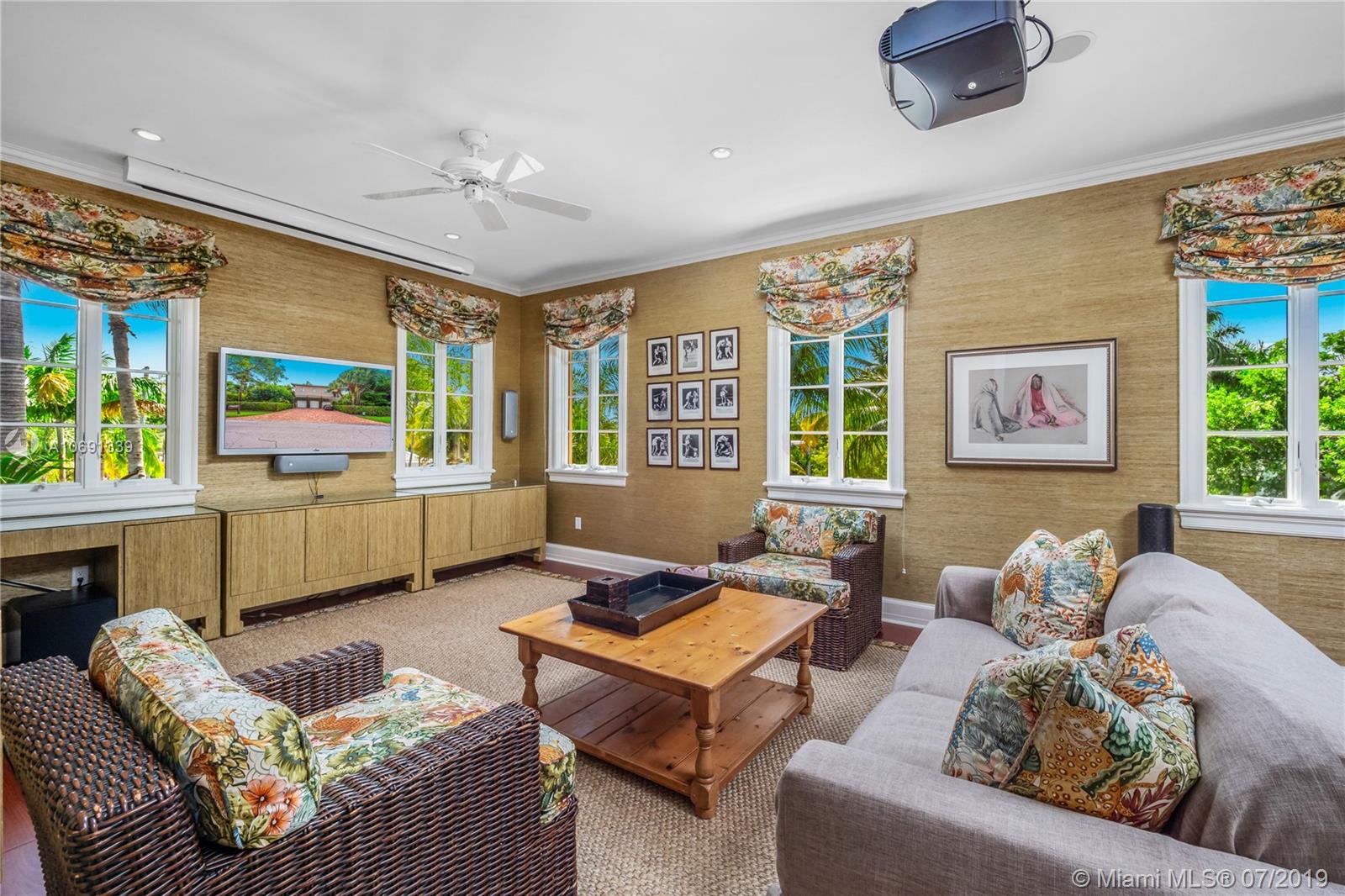 441 Island Drive Key Biscayne, FL 33149 - Photo 23 of 47 UPSTAIRS FAMILY ROOM