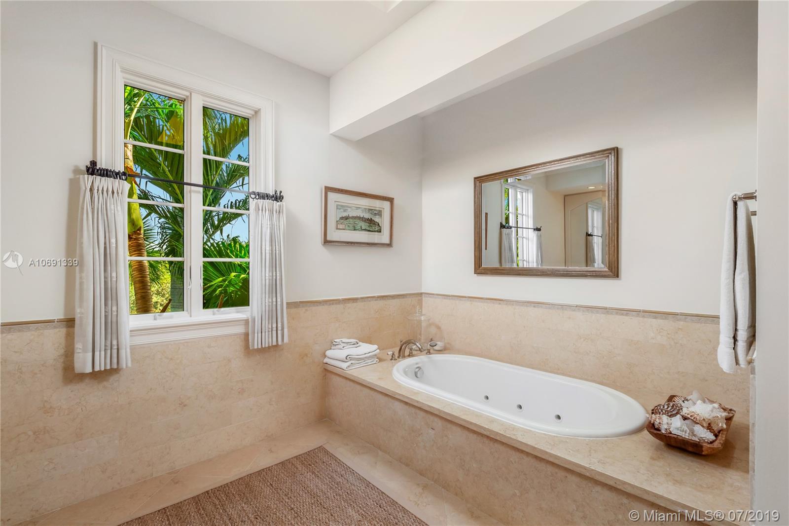441 Island Drive Key Biscayne, FL 33149 - Photo 26 of 47 JACUZZI TUB IN MASTER BATH