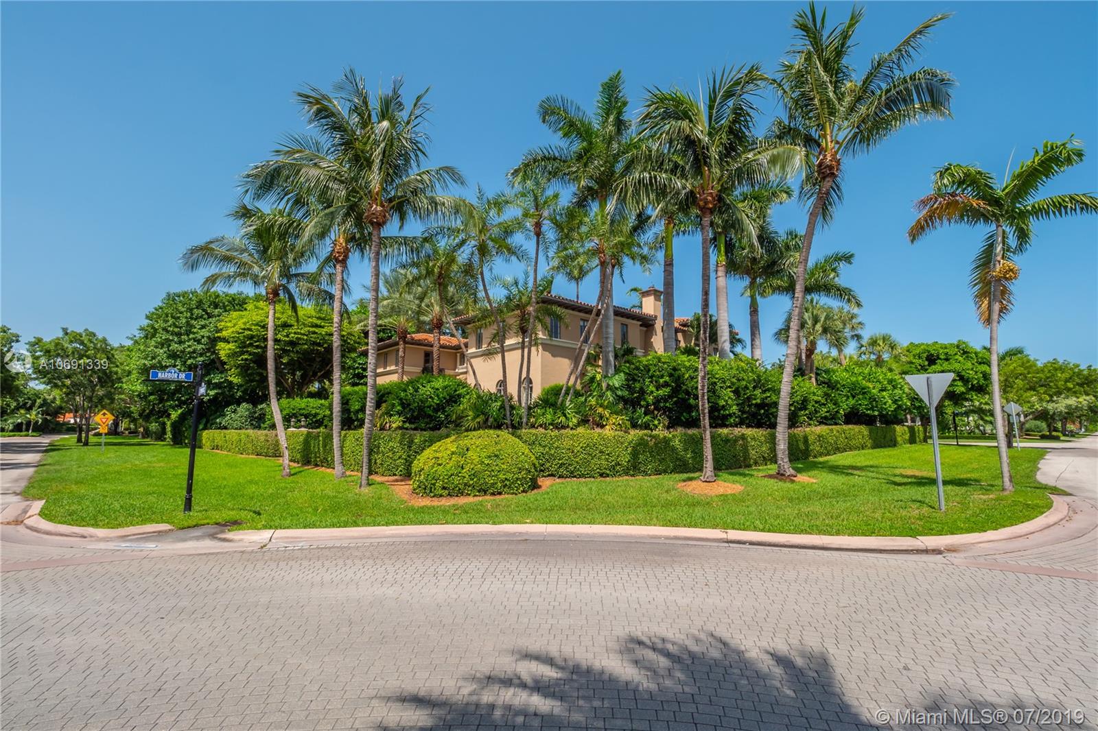441 Island Drive Key Biscayne, FL 33149 - Photo 44 of 47 HARBOR DRIVE FRONT