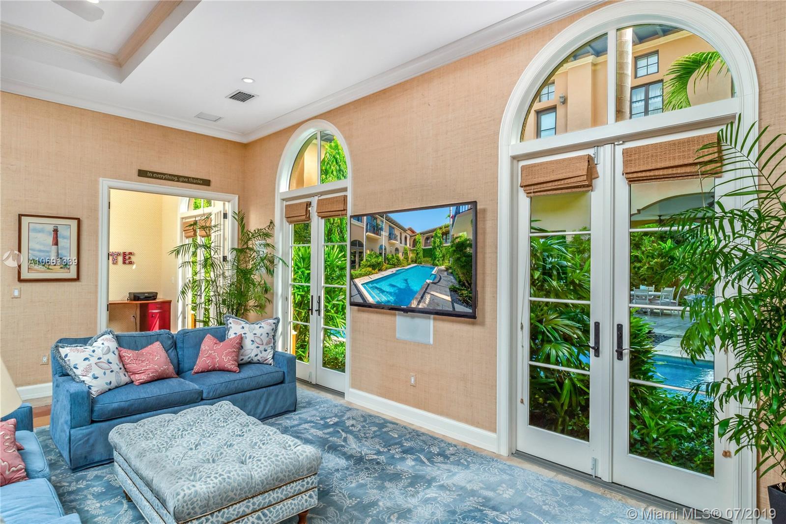 441 Island Drive Key Biscayne, FL 33149 - Photo 9 of 47 FAMILY ROOM OPENS TO CHILDREN'S STUDY
