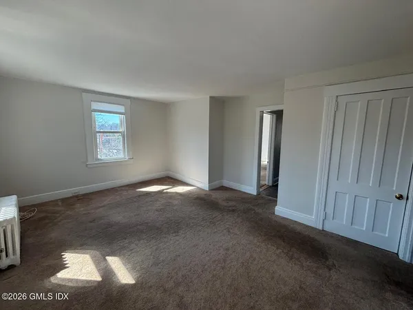 a view of empty room with window