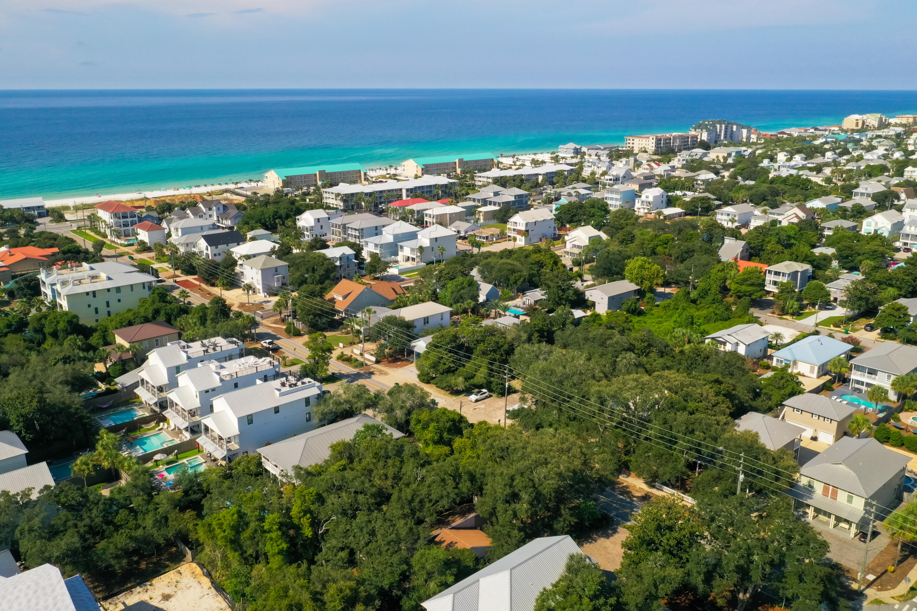 87 Dolphin Street Destin, FL 32541 - Photo 9 of 32 a view of a city