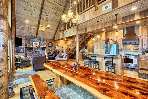 $949,000 | 520 McCoury Loop, Milam, TX 75959