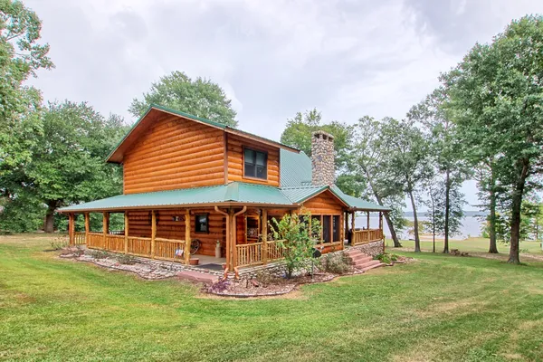 $949,000 | 520 McCoury Loop, Milam, TX 75959