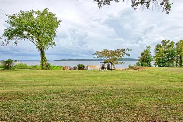 $949,000 | 520 McCoury Loop, Milam, TX 75959