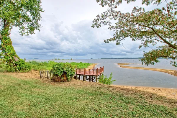 $949,000 | 520 McCoury Loop, Milam, TX 75959
