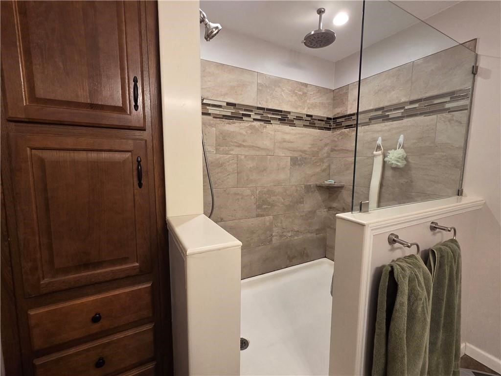 418 Rezen Road Middlefield, NY 13450 - Photo 14 of 27