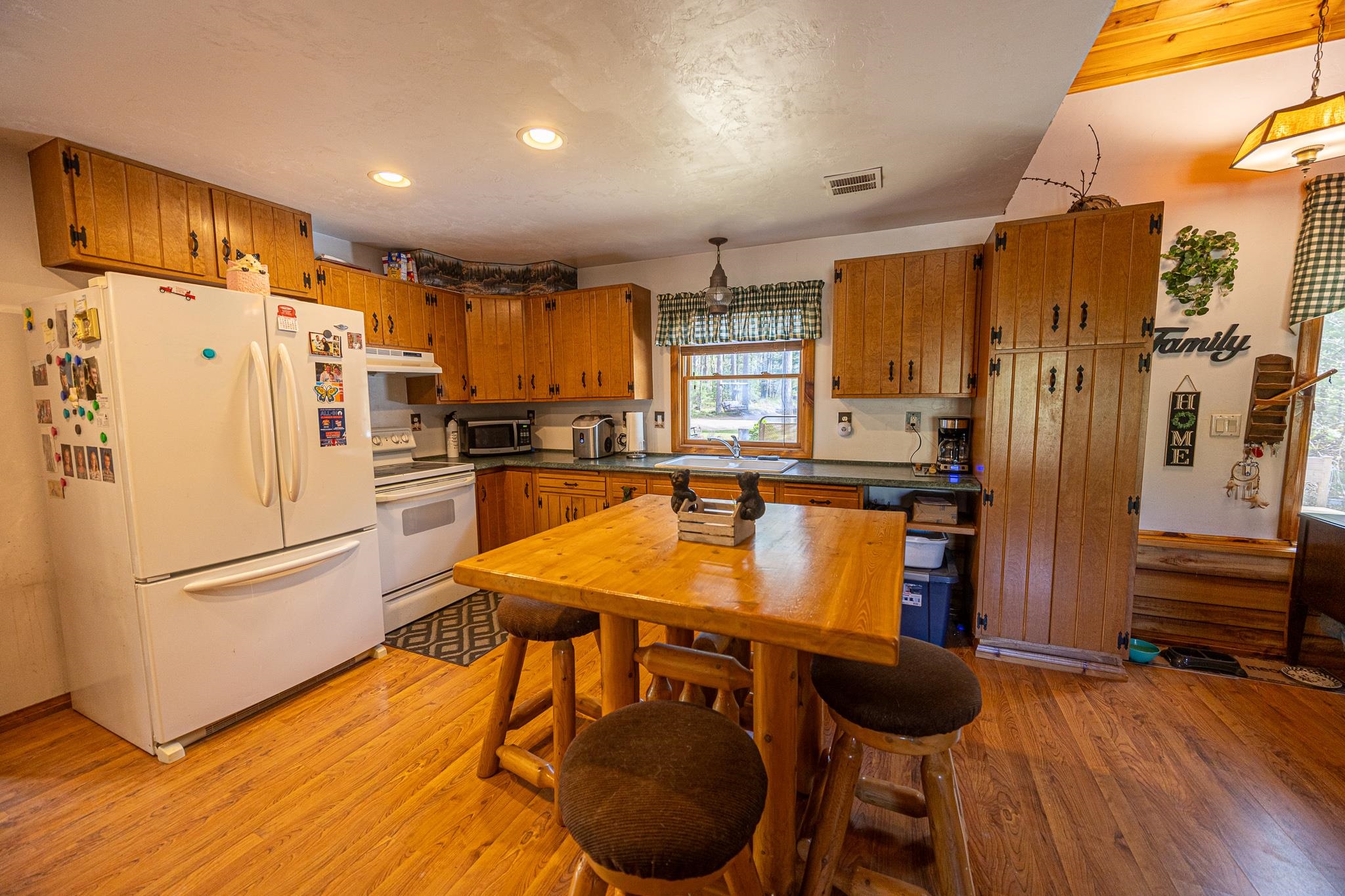 13131 Highway 64 Suring, WI 54174 - Photo 2 of 40