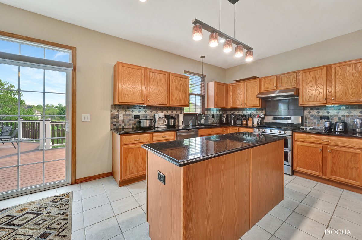 3519 High Ridge Road Carpentersville, IL 60110 - Photo 3 of 28 Gallery Image 3