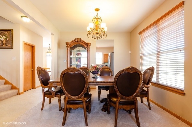 3519 High Ridge Road Carpentersville, IL 60110 - Photo 7 of 28 Gallery Image 7