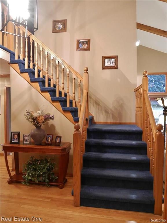 3575 Salem Drive Rochester Hills, MI 48306 - Photo 4 of 37