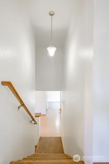 a view of entryway and hall