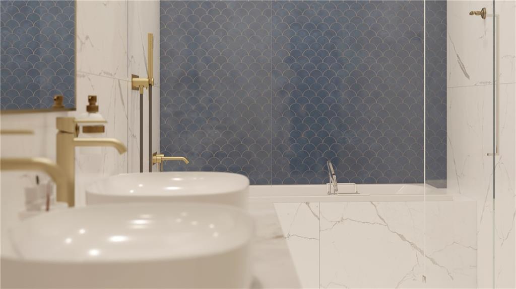 315 27th Street Pittsburgh, PA 15222 - Photo 22 of 26 Separate shower and tub room in large primary bath.