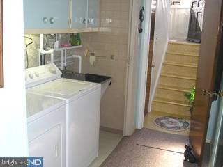2859 Angus Road Philadelphia, PA 19114 - Photo 5 of 6