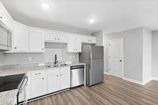 $1,450 | 580 Heritage Pointe Drive, Unit 110, Clarksville, TN 37042