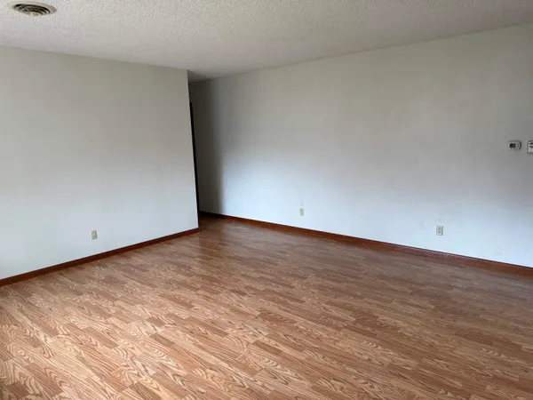 $175,000 | 559 North Greenfield Drive, Freeport, IL 61032