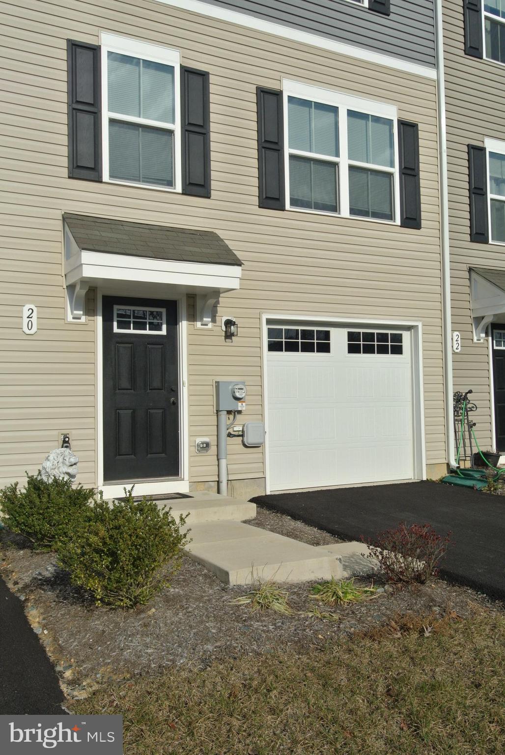 20 Blackgum Road Elkton, MD 21921 - Photo 26 of 26 1 Car Garage - Protective Overhang