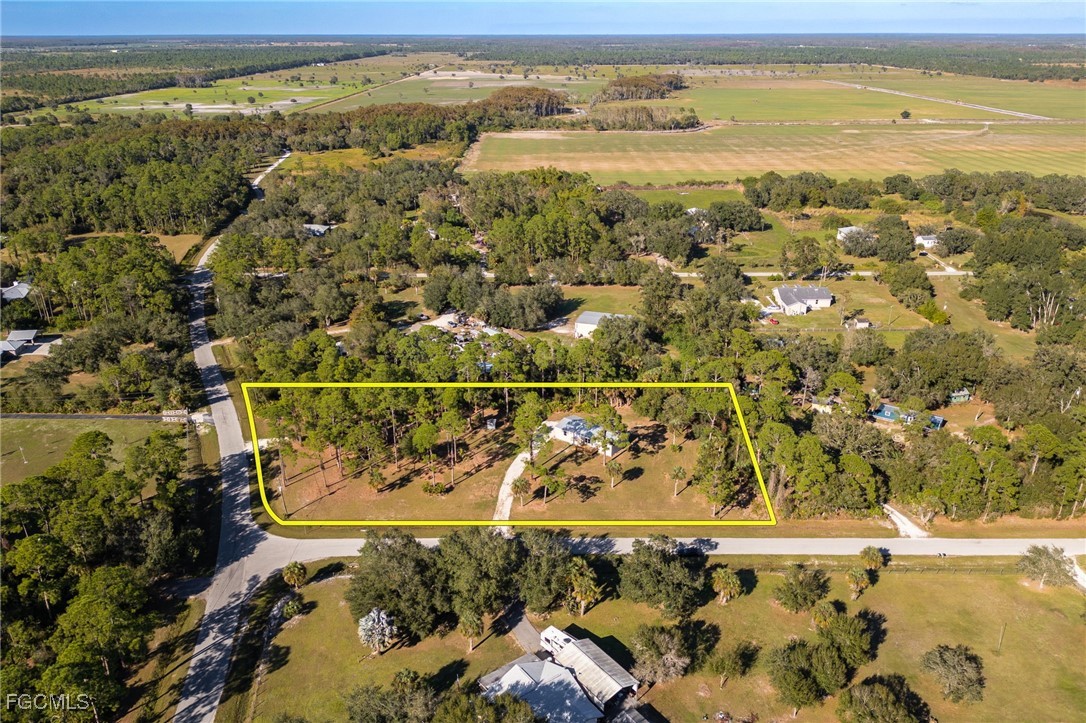 250 Trader Road LaBelle, FL 33935 - Photo 37 of 42 a view of a city with an ocean view