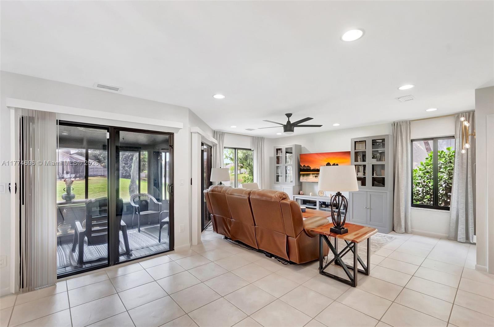 9640 Golf State Park Way Boca Raton, FL 33428 - Photo 12 of 45