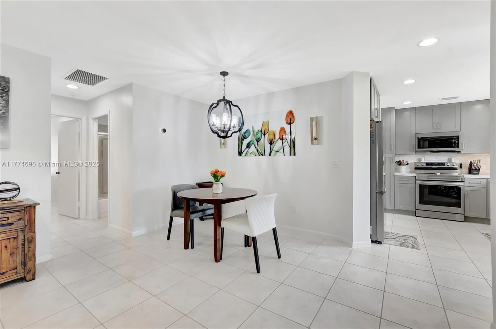 9640 Golf State Park Way Boca Raton, FL 33428 - Photo 15 of 45