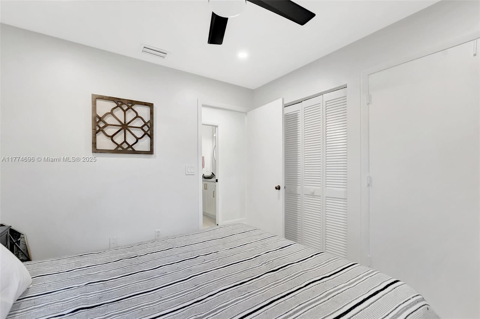 9640 Golf State Park Way Boca Raton, FL 33428 - Photo 25 of 45