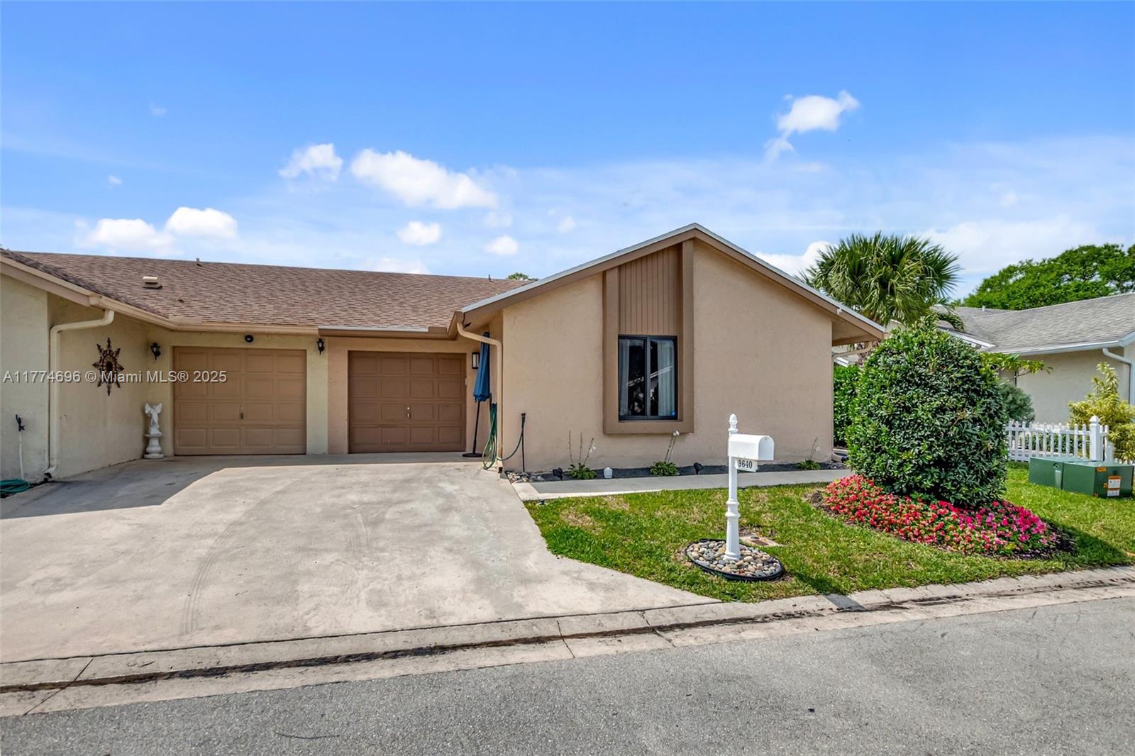 9640 Golf State Park Way Boca Raton, FL 33428 - Photo 5 of 45
