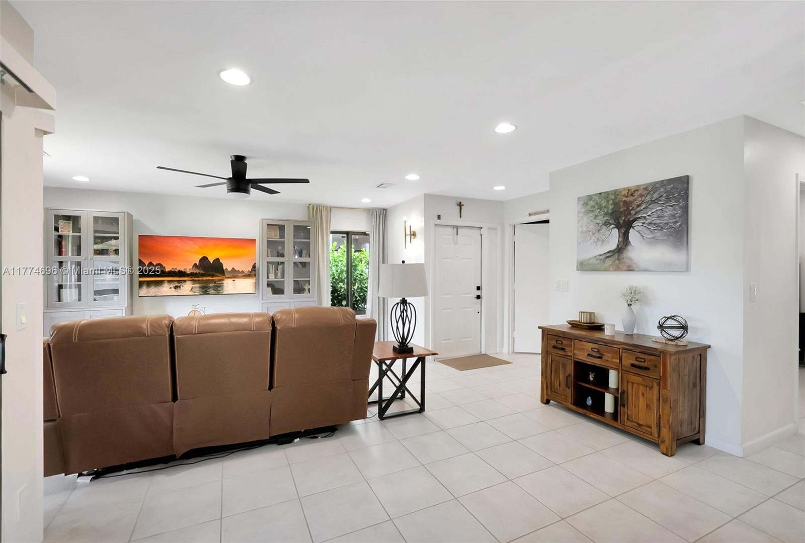 9640 Golf State Park Way Boca Raton, FL 33428 - Photo 10 of 45