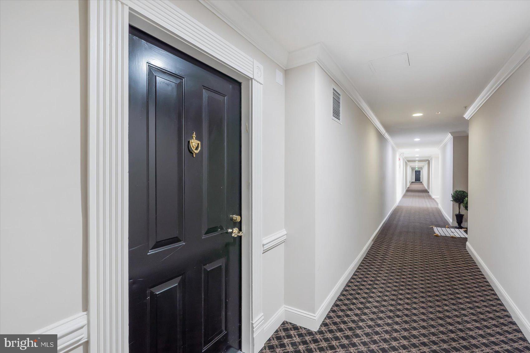 4800 Coyle Road, Unit 510 Owings Mills, MD 21117 - Photo 3 of 44 Hallway to entrance