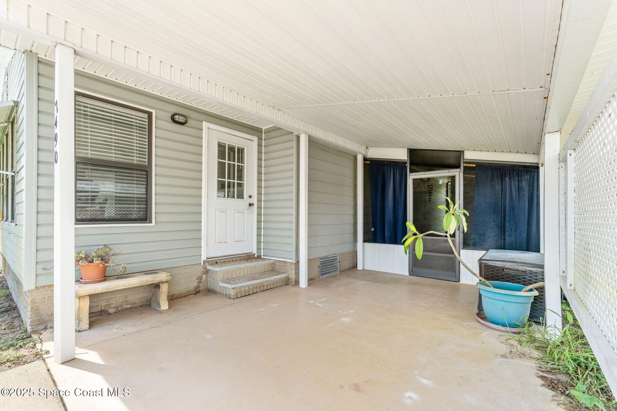 7490 Blackhawk Road Sebastian, FL 32976 - Photo 8 of 34 7-web-or-mls-DSC06293-HDR_1