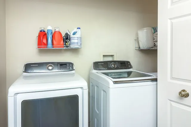 $3,700 | 961 West Spencer Court, Unit 961, Palatine, IL 60067