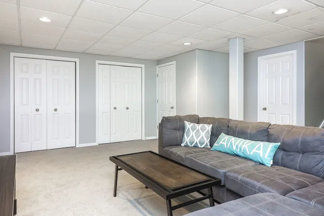 $3,700 | 961 West Spencer Court, Unit 961, Palatine, IL 60067