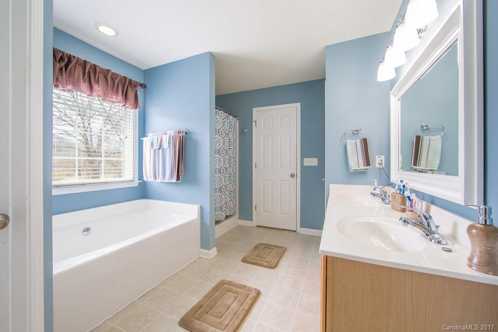 78 Woodfern Road, Unit 19 Fletcher, NC 28732 - Photo 14 of 21