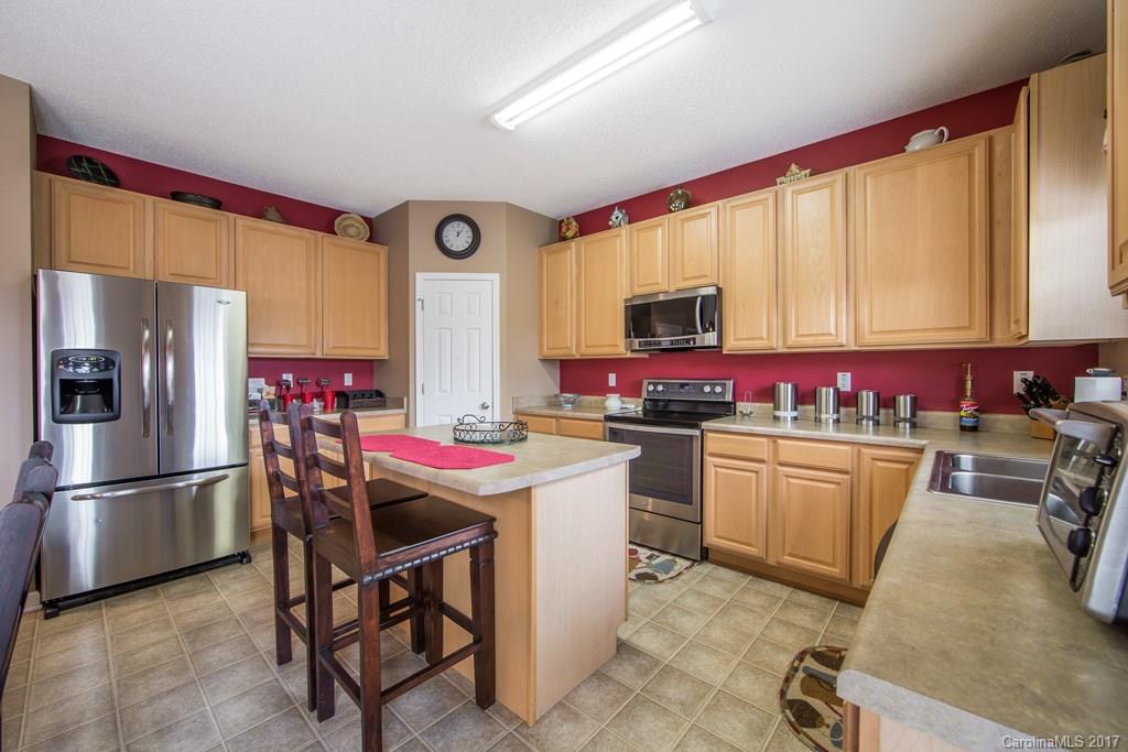 78 Woodfern Road, Unit 19 Fletcher, NC 28732 - Photo 5 of 21