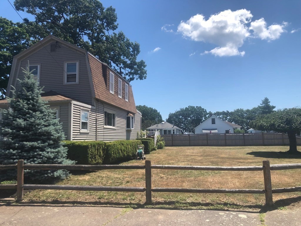26 Oakwood Road Quincy, MA 02169 - Photo 25 of 42