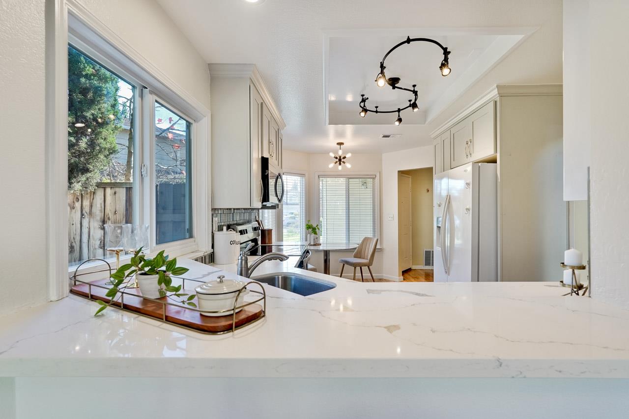 4725 Mallard Common Fremont, CA 94555 - Photo 12 of 51