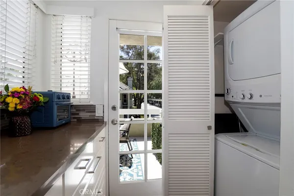 $599,999 | 23971 Arroyo Park Drive, Unit 79, Valencia, CA 91355
