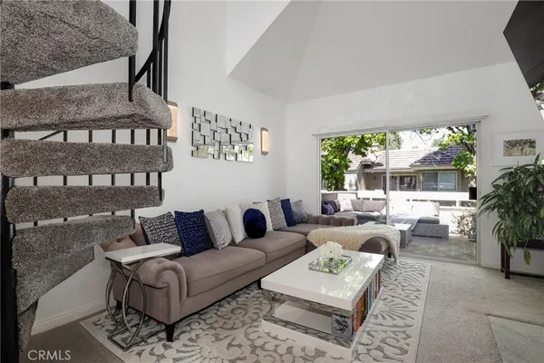 $599,999 | 23971 Arroyo Park Drive, Unit 79, Valencia, CA 91355