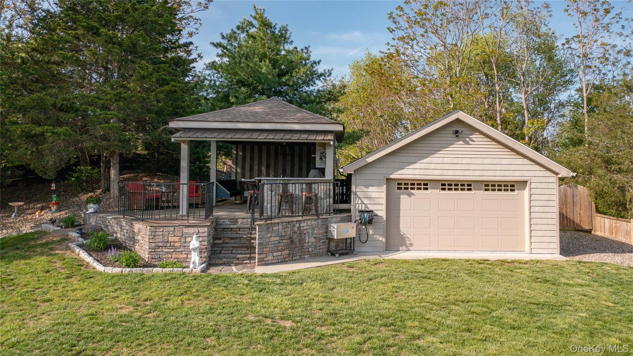 163 Hapeman Hill Road Red Hook, NY 12571 - Photo 35 of 50 View of fully equipped pool house/cabana