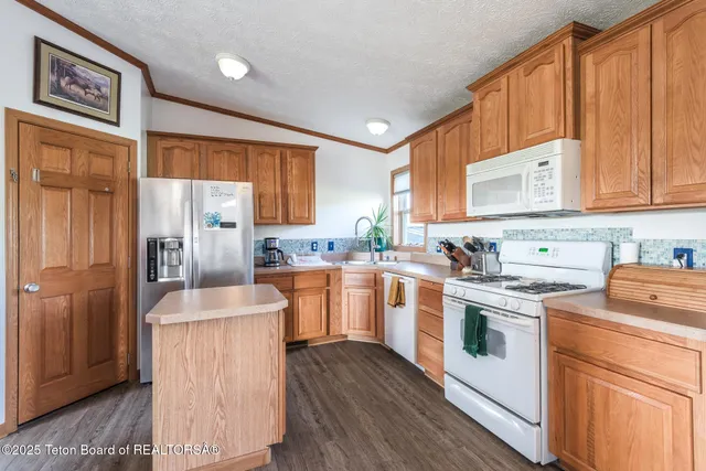 $359,000 | 58 Blackhawk Trail, Pinedale, WY 82941