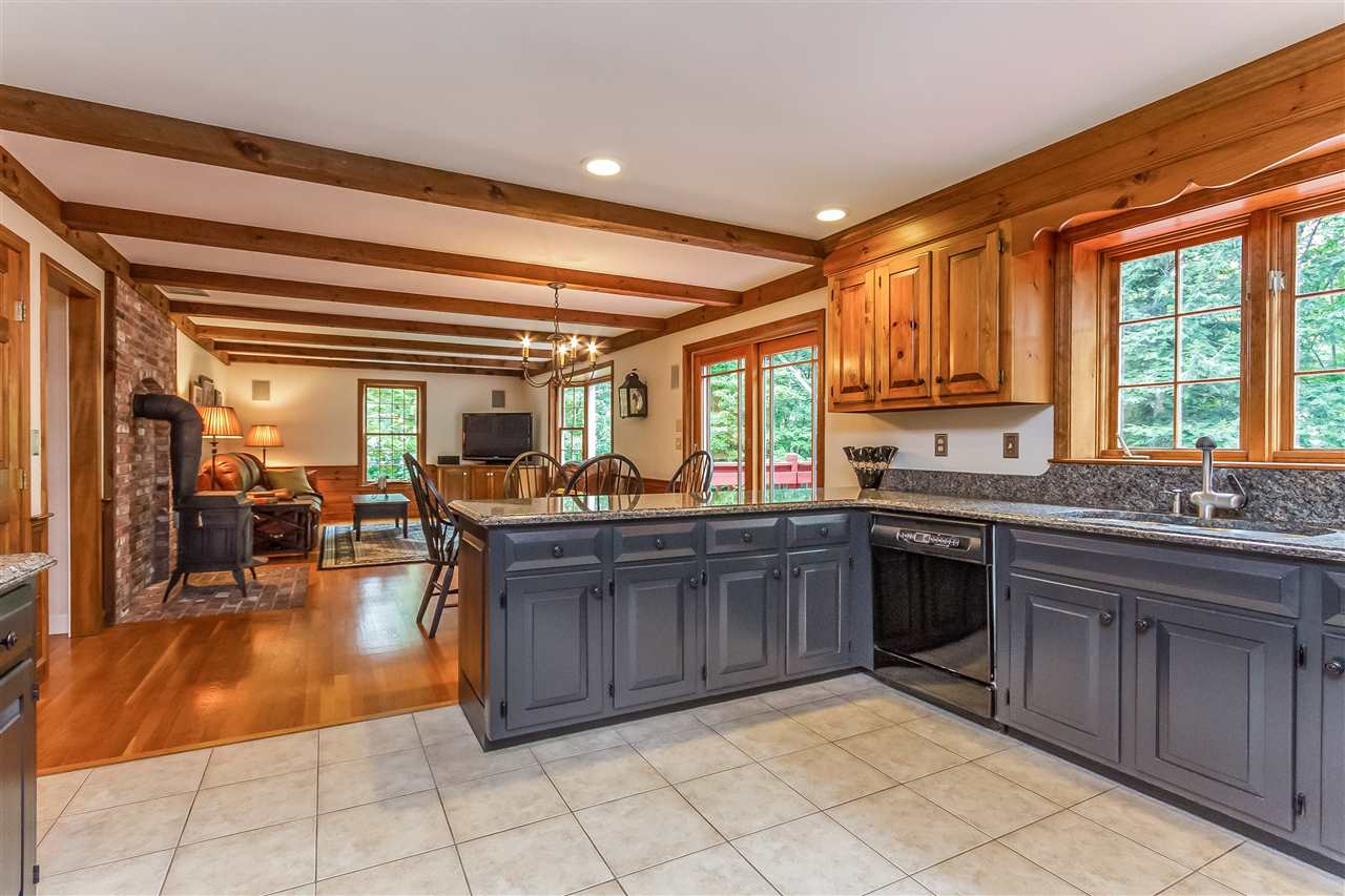 15 Flintlock Road Bedford, NH 03110 - Photo 11 of 39
