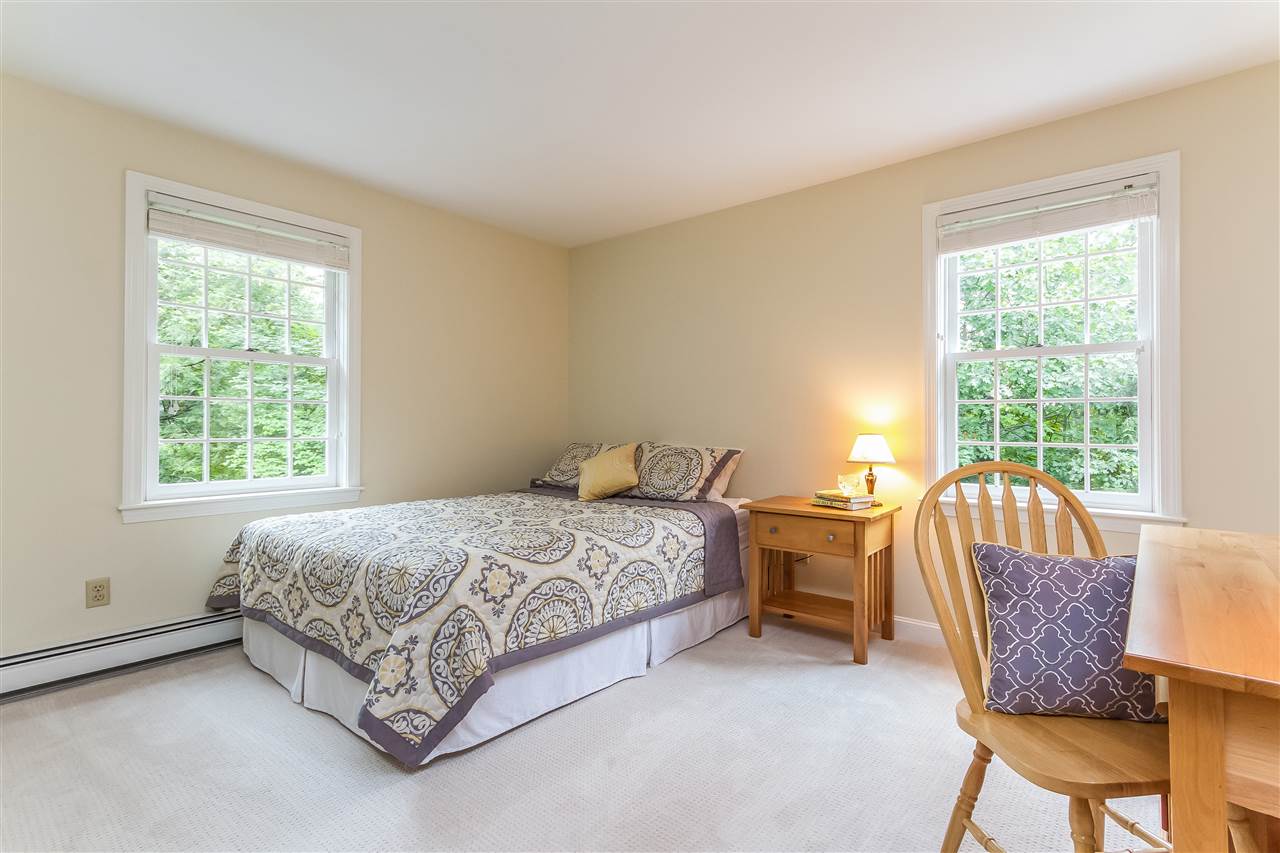 15 Flintlock Road Bedford, NH 03110 - Photo 26 of 39